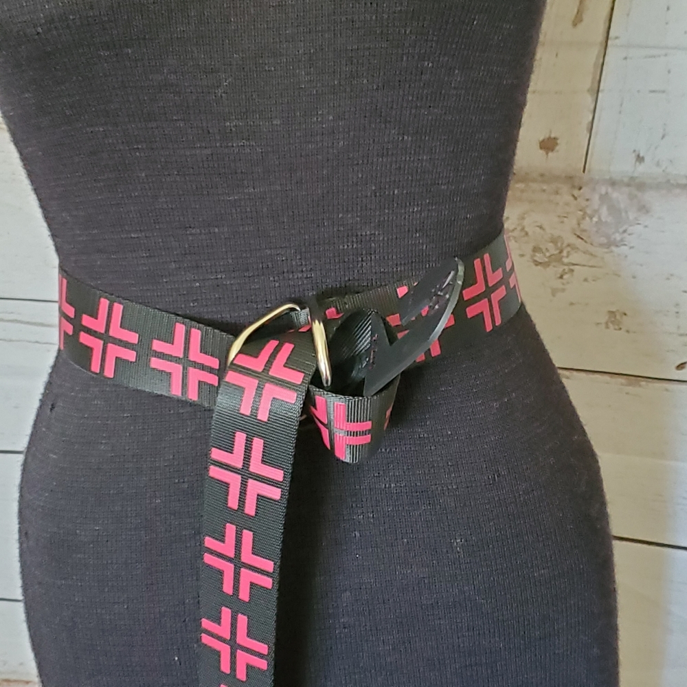 No Boundaries women's D ring printed geometric belt black, pink S, M, L